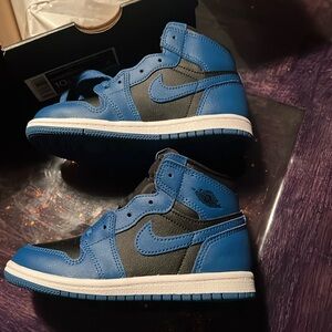 Brand new in the box 10c dark Marina